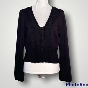 ELLE Long Sleeve Sweater with cute ruffle front. Size XL